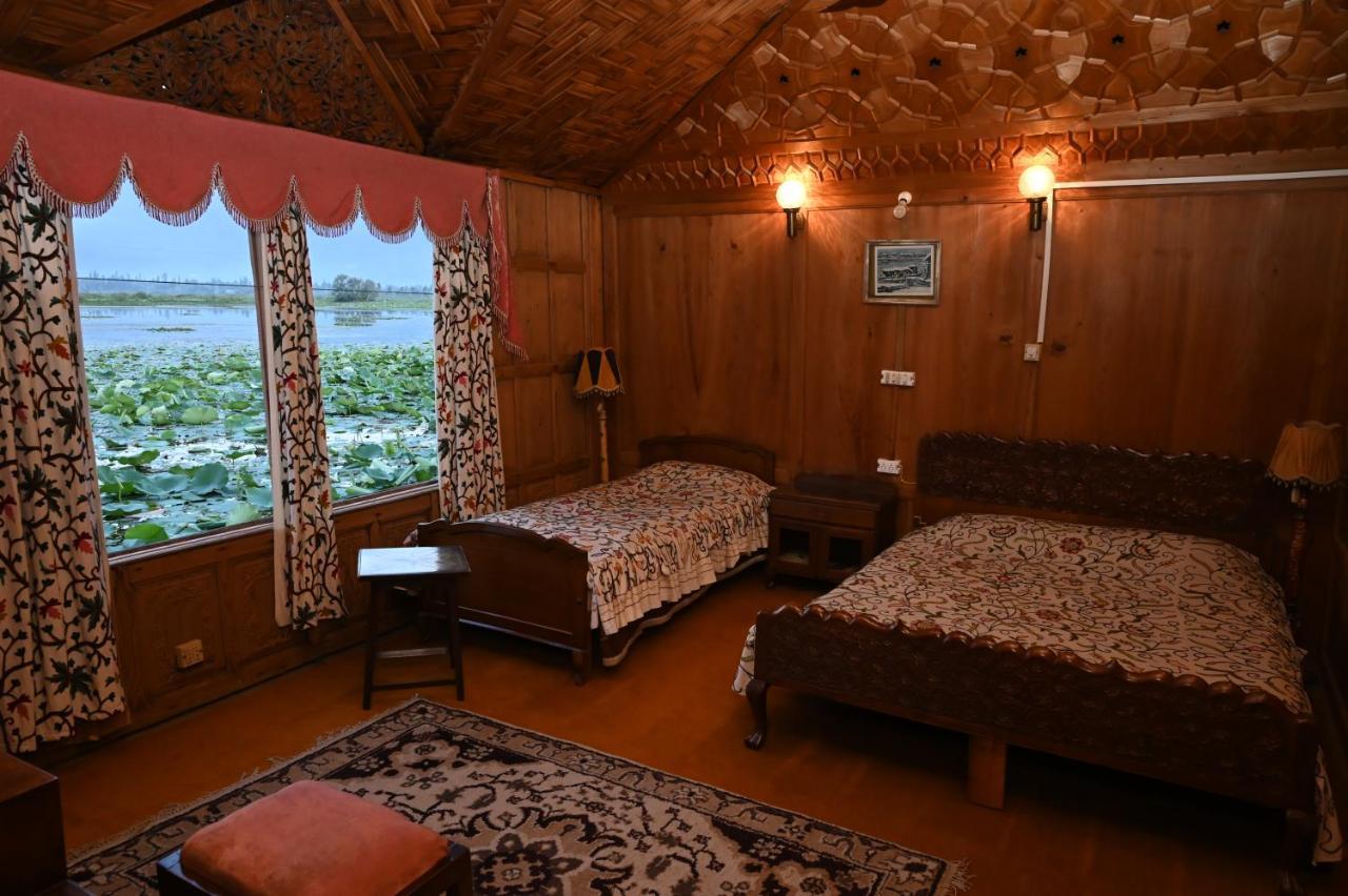 Kings Houseboats Otel Srīnagar Dış mekan fotoğraf