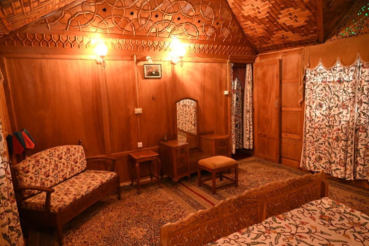 Kings Houseboats Otel Srīnagar Dış mekan fotoğraf
