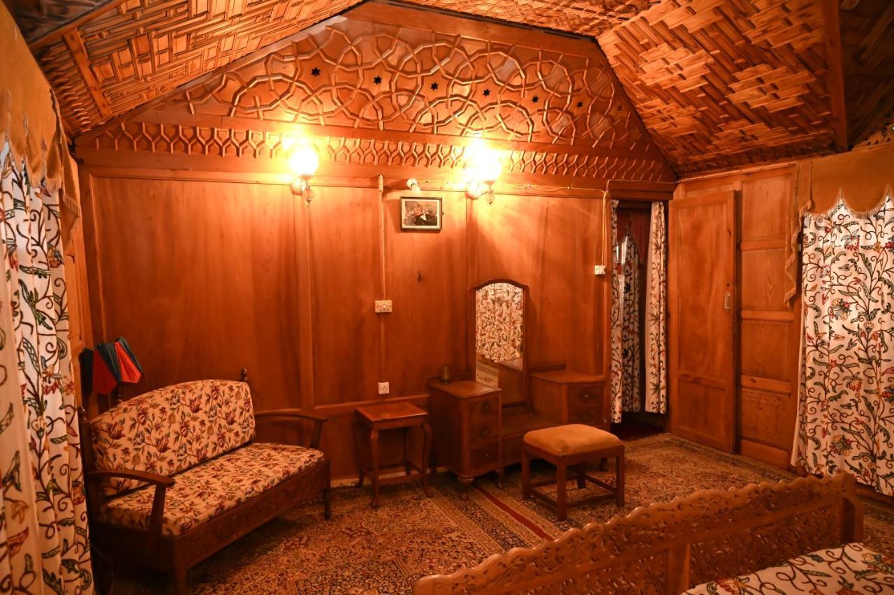 Kings Houseboats Otel Srīnagar Dış mekan fotoğraf