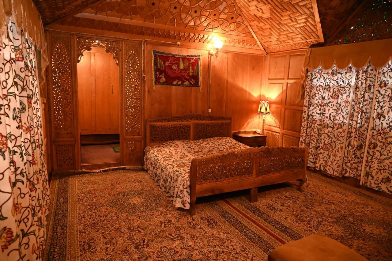 Kings Houseboats Otel Srīnagar Dış mekan fotoğraf